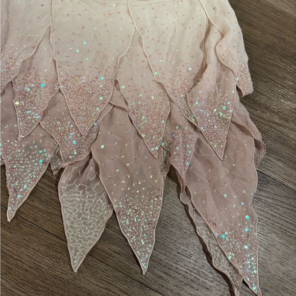 bebe Cream Asymmetrical Layered Skirt - Picture 2 of 9